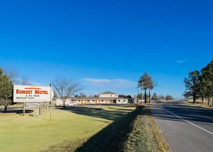 Sunset Motel And Rv